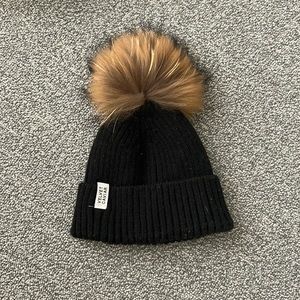 VELVET CAVIAR BEANIE